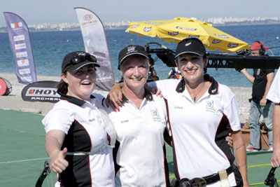 women's compound team